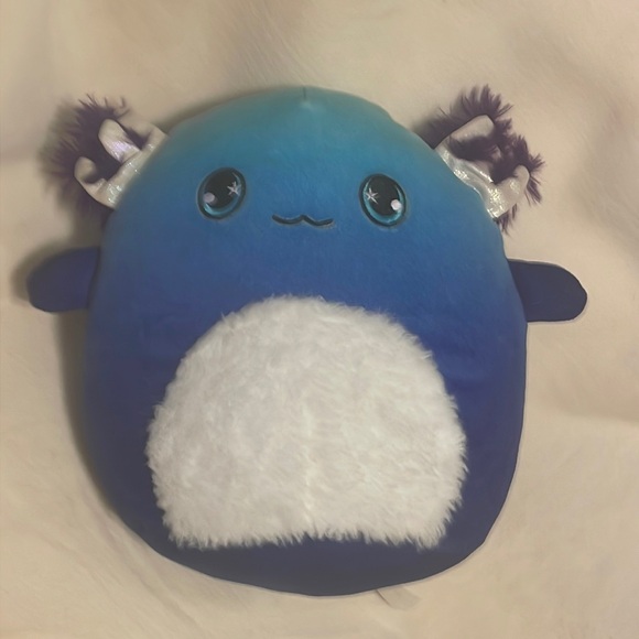 Squishmallows Miss Vi Blue/Purple Axolotl SCENTED 8” NWOT Mystery Squish🍄😳 - Picture 1 of 7
